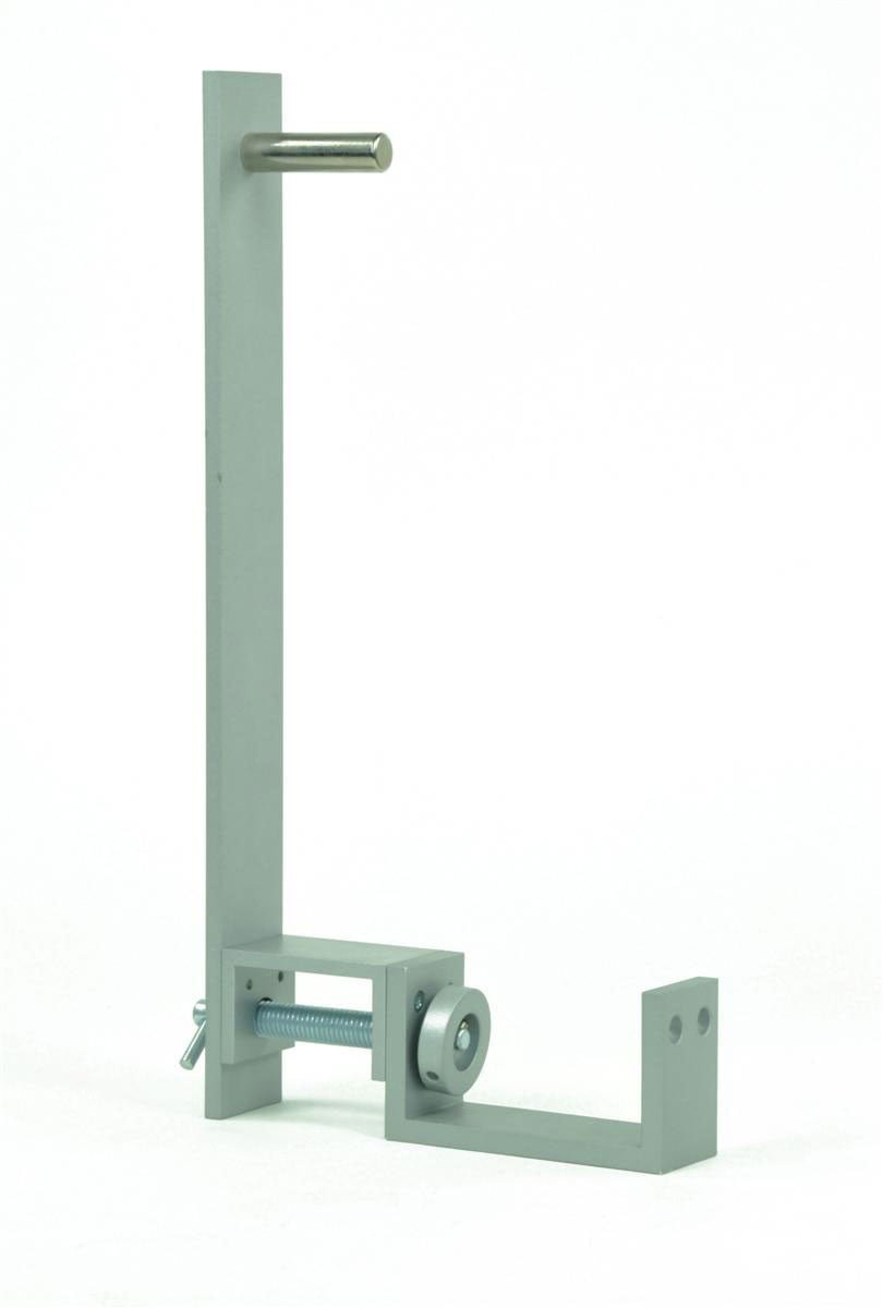 Laikiklis lengviems vartams demonstracijai ant oro trasos