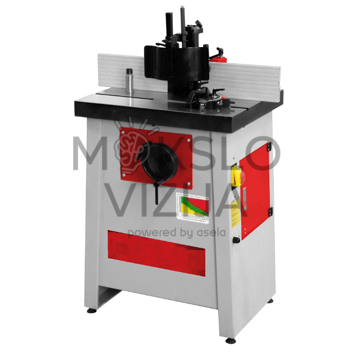 Medienos frezavimo staklės