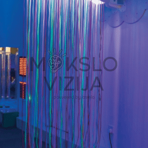 Šviesolaidinė užuolaida 150 skaidulų su interaktyviu šviesos šaltiniu, skirta sensorinei terapijai, spalvų pažinimui ir atsipalaidavimui multisensoriniame kambaryje.