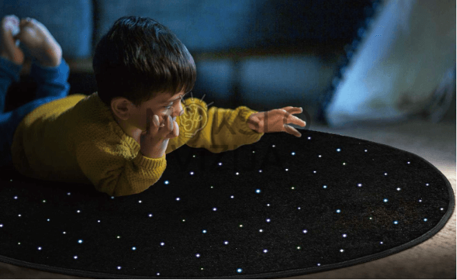 Apvalus šviesos kilimėlis multisensoriniam kambariui, skirtas atsipalaidavimui, spalvų terapijai ir pojūčių lavinimui.