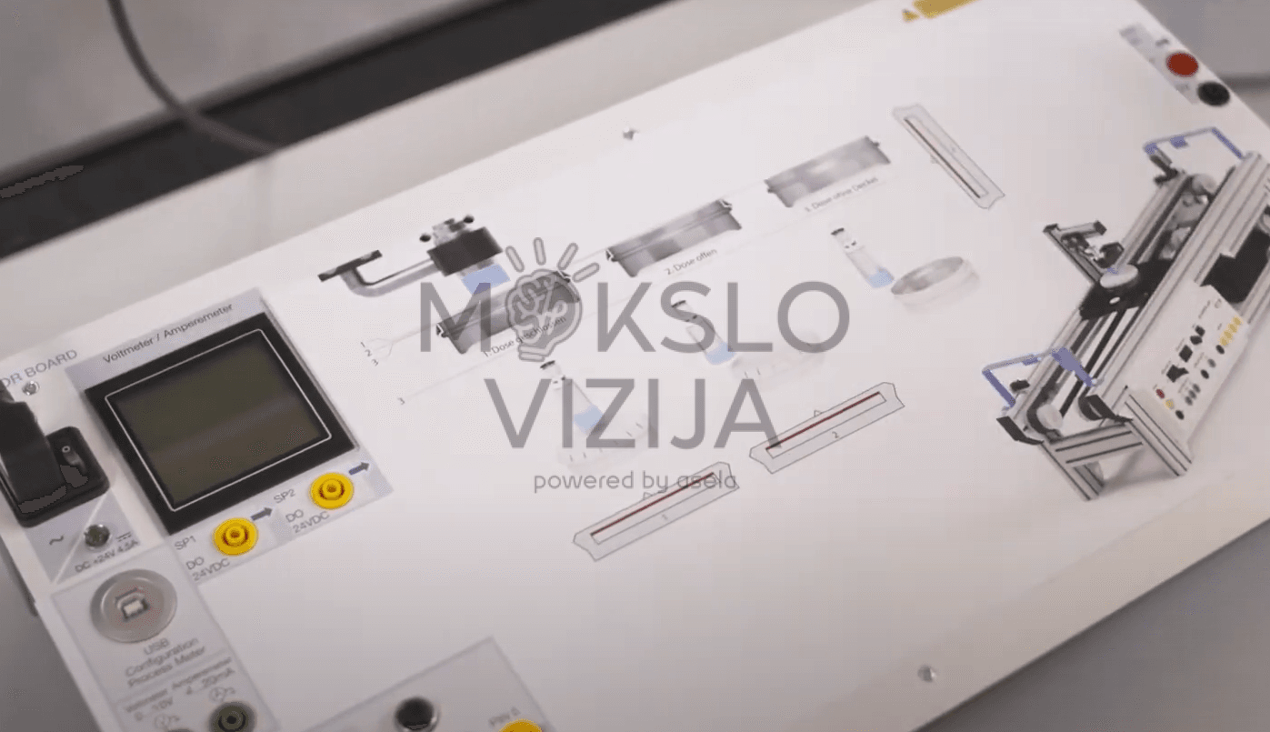 Laboratorinis sensorikos treniruoklis su integruotais eksperimentiniais moduliais.