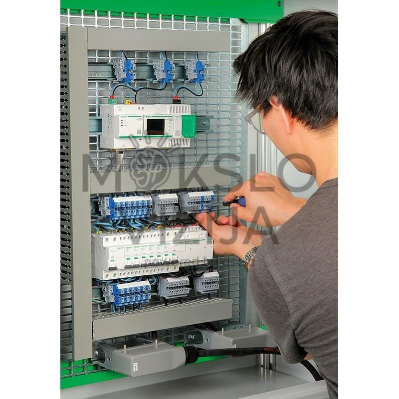 Mokymo stendas su išmaniu valdymo moduliu, skirtas energijos srautų tyrimui.