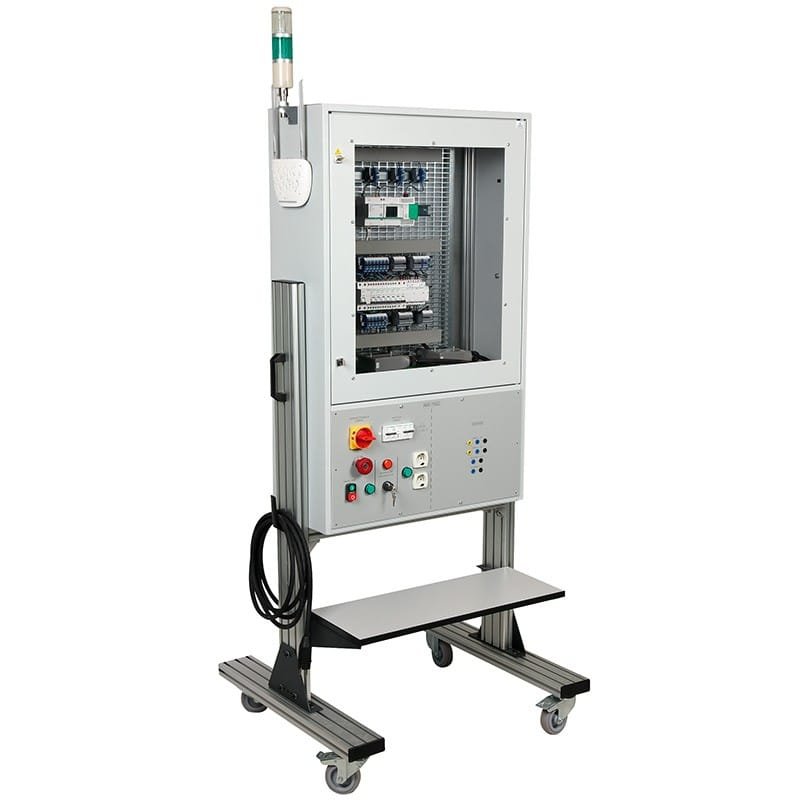 Išmanus energijos valdymo stendas laboratoriniams tyrimams ir mokymui.