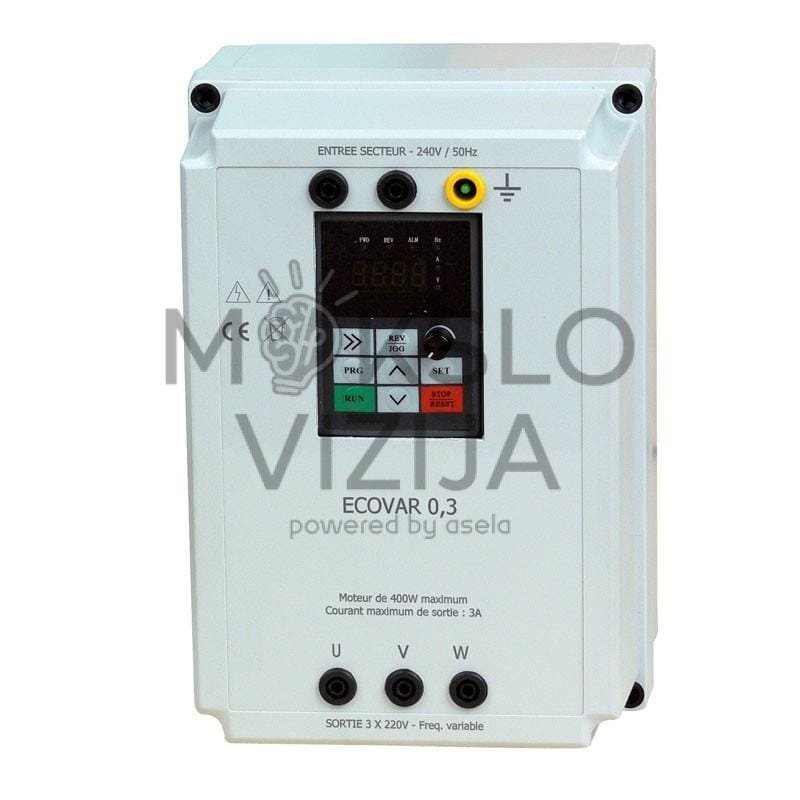 Ekonomiškas dažnio keitiklis kintamos srovės varikliams iki 4 000 W, matomas valdymo skydelis ir ekranas.