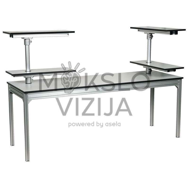 Darbo stalas su pasukamomis lentynomis