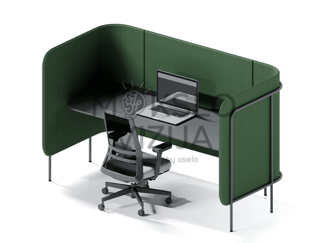 Kompaktiška akustinių panelių kabina – atskirta darbo vieta su staleliu atviroje erdvėje.