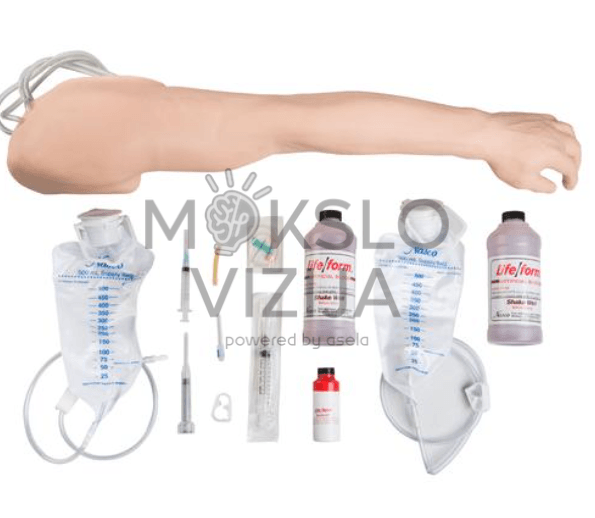 Išplėstinė venipunktūros ir injekcijų ranka ant stovo — tikroviškai pavaizduotos venos ir švirkštas mokymų imitacijai.