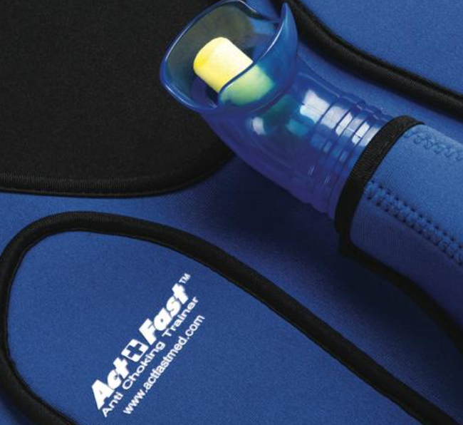 Treniruočių sistema užspringusio paciento gelbėjimo veiksmams