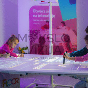 Interaktyvi stalo ir grindų sistema skirta vaikams