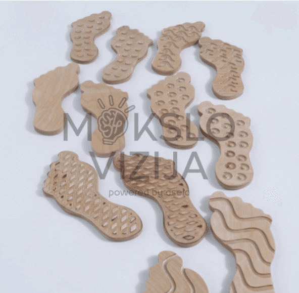 Sensorinės medinės pėdutės vaikams, lavinančios pusiausvyrą, motoriką ir pojūčius darželiuose bei namuose.