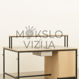 Pusbario aukščio mokinio stalas – melamino stalviršis su lapų stabdžiu, kampu reguliuojamas stalviršis, kabliukai kuprinėms ir patvari epoksidinė konstrukcija
