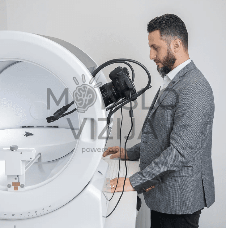 Smulkių daiktų fotostudija puikiai tinka makro fotografijai ir gali daryti statines produktų nuotraukas, kurios sužavės pirkėjus.