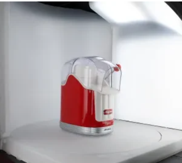 Ši fotostudija yra pirmoji, naudojanti dirbtinio intelekto galimybes. Tai padės jums dar greičiau ir kokybiškiau nufotografuoti jūsų produktus, padarant statines ir 360° nuotraukas, bei video.