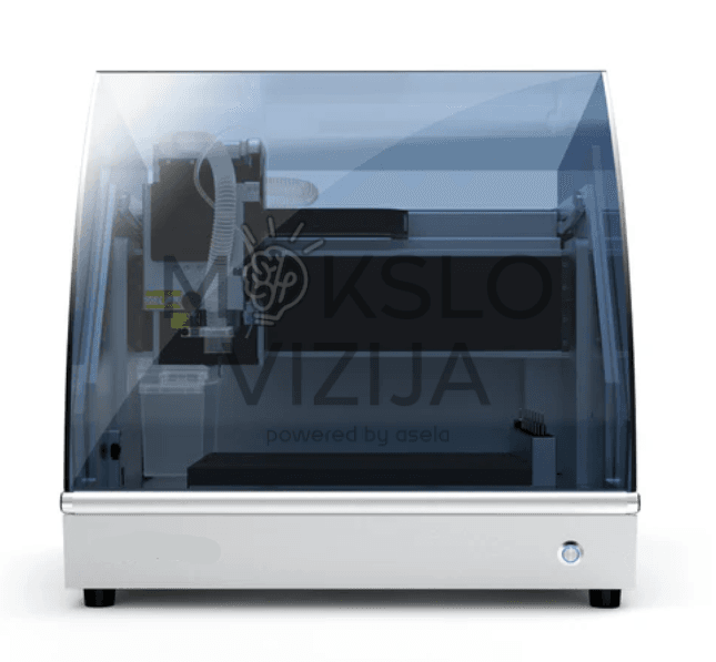 Mokymo įstaigoms pritaikytas Carvera rinkinys su automatinio įrankių keitimo funkcija ir integruotu dulkių surinkimu.