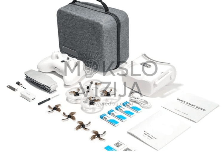 FPV drono komplektas su akiniais, valdikliu, dronu, baterijomis, atsarginiais propeleriais, laidais ir transportavimo dėklu.