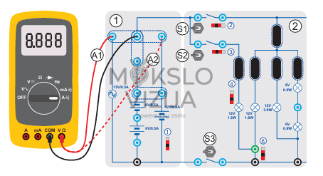 Multimetro prijungimo pavyzdys ADA-300 mokymo stende, matuojant įtampą tarp skirtingų grandinės taškų