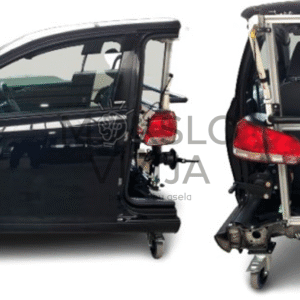 Golf mokymo automobilio modelis iš šono ir galo su matoma kėbulo struktūra, važiuokle, elektros komponentais ir mobilia konstrukcija ant ratukų.