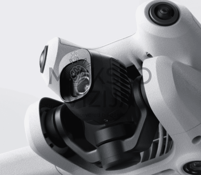 DJI Mini 4 Pro drono kameros modulis su trijų ašių stabilizavimu, skirtas aukštos kokybės filmavimui iš oro.