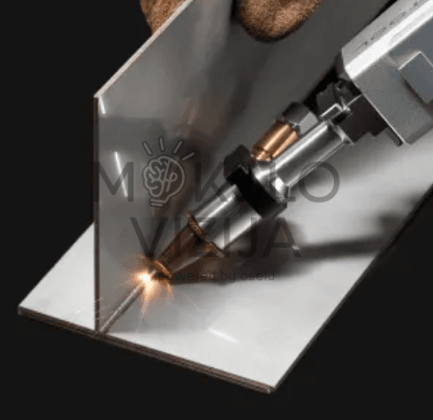 Lazerinio suvirinimo procesas su sudėtingomis metalinėmis konstrukcijomis