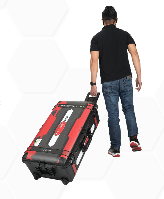 SimSpray GO mobilus VR dažymo simuliatorius lagamine su šalmu ir valdymo pistoletu
