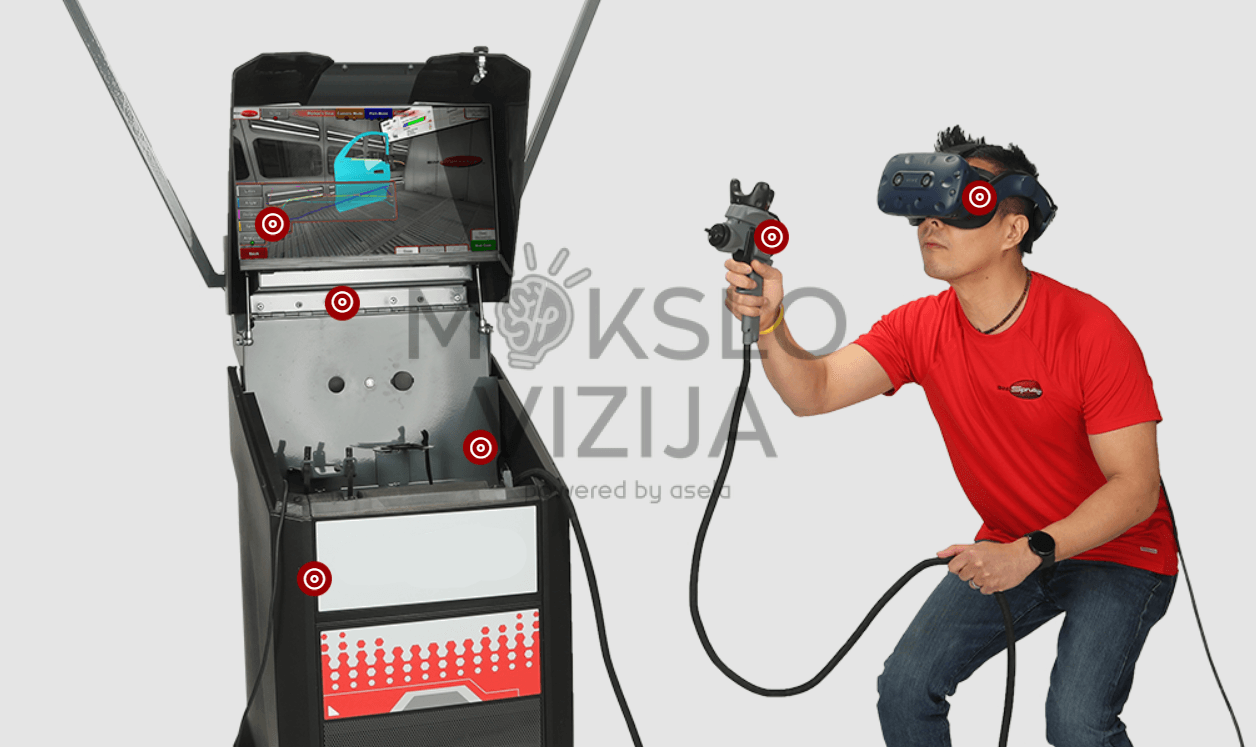 Stacionari SimSpray VR dažymo simuliatoriaus sistema su naudotoju mokymo metu