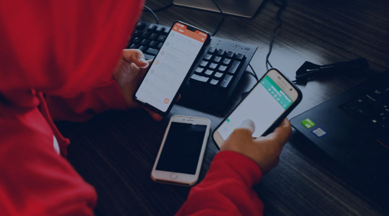 Socialinės inžinerijos atakų analizė kibernetinio saugumo mokymų metu, naudojant telefonus ir darbo stotis.