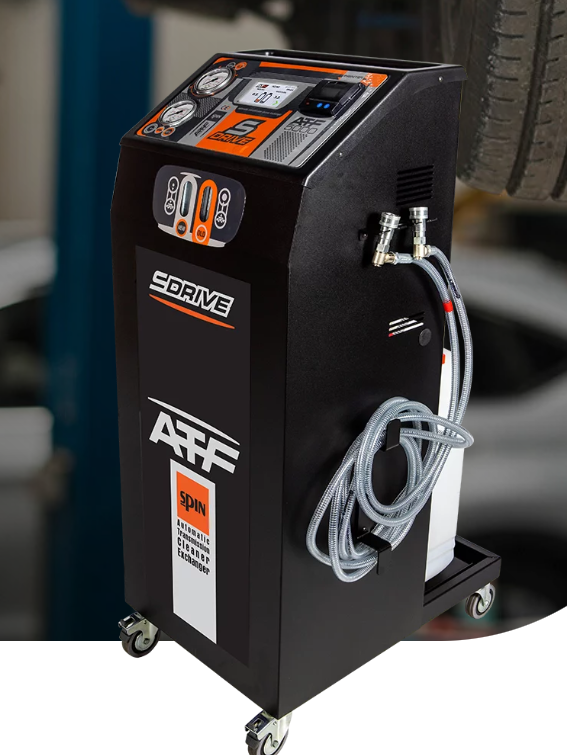 Automatinių greičių dėžių aptarnavimo stotelė su valdymo pultu ir žarnomis ant ratukų