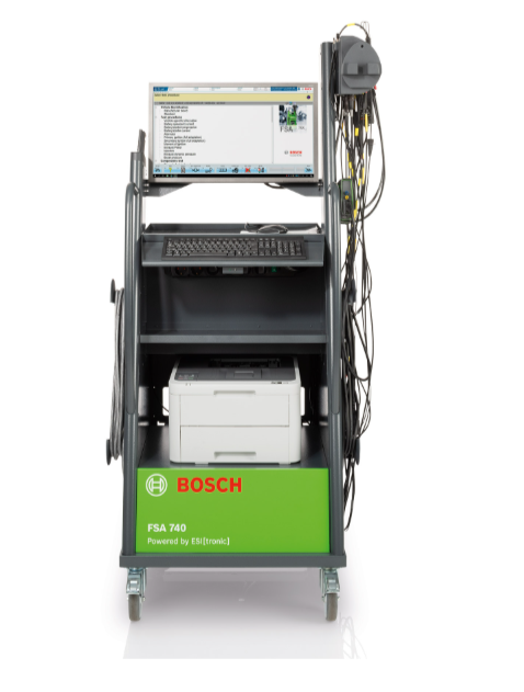Bosch FSA 740 su KTS 560 automobilinių sistemų analizatorius su monitoriumi, klaviatūra ir integruotu spausdintuvu ant ratukų.