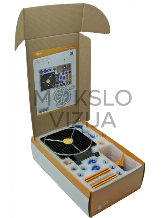 Vėjo energijos mokomasis rinkinys dėžėje su vėjo turbinos detalėmis, moduliais ir priedais fizikos eksperimentams.