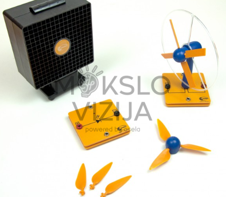 Vėjo energijos mokomasis rinkinys su vėjo turbinos moduliu, LED moduliu ir keičiamosiomis mentėmis.