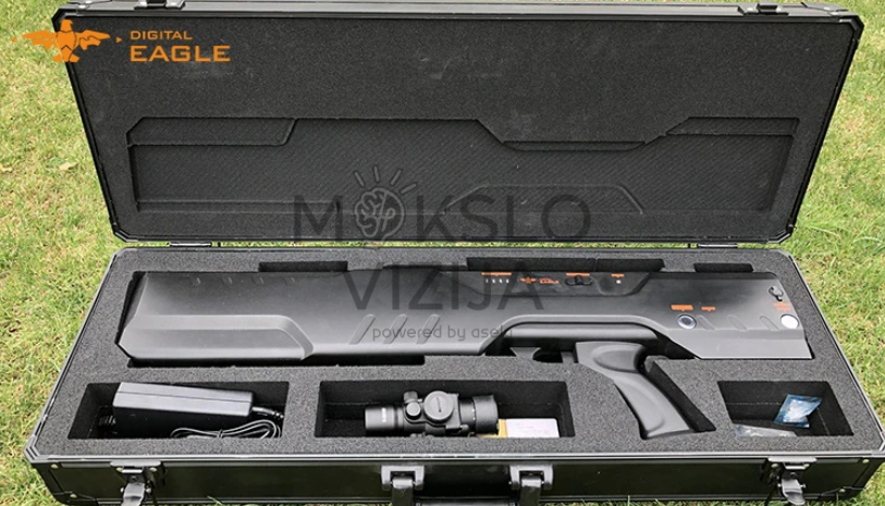 anti dronų sistemos komplektas transportavimo dėkle su priedais