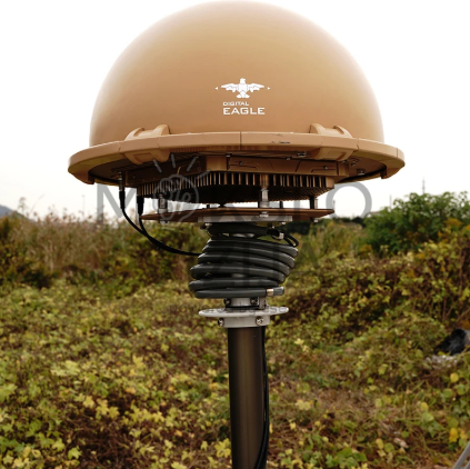 stacionari dronų aptikimo radarų sistema su kupolo formos antena