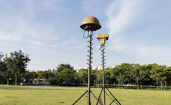 anti dronų sistemos transportavimo dėklai ir įrangos moduliai