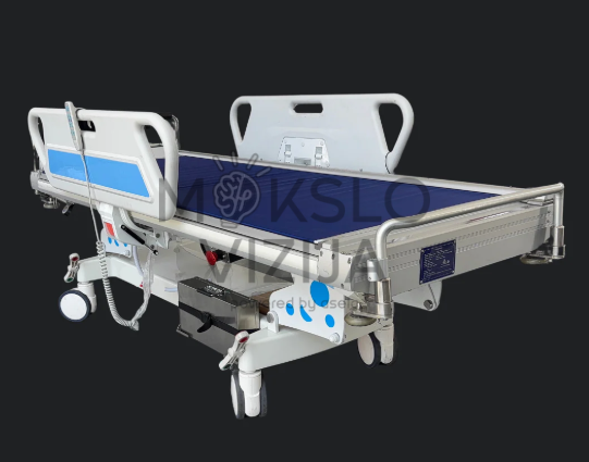 Elektrinė pacientų perkėlimo lova su valdymo pultu ir stabilia konstrukcija medicinos naudojimui