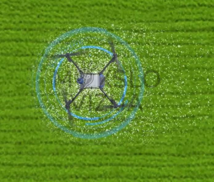 Žemės ūkio dronas purškiantis lauką su 360 laipsnių padengimo vizualizacija