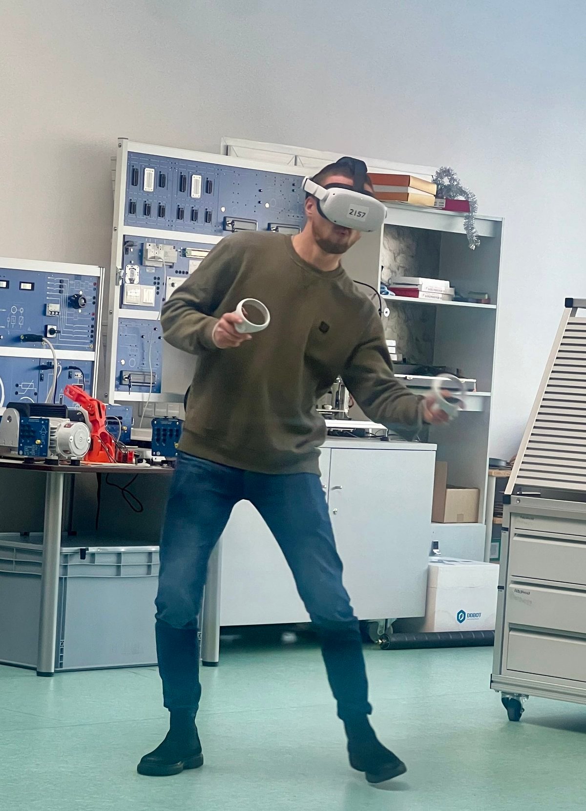 Virtualios realybės mokymo priemonės Plungės technologijų ir verslo mokykloje